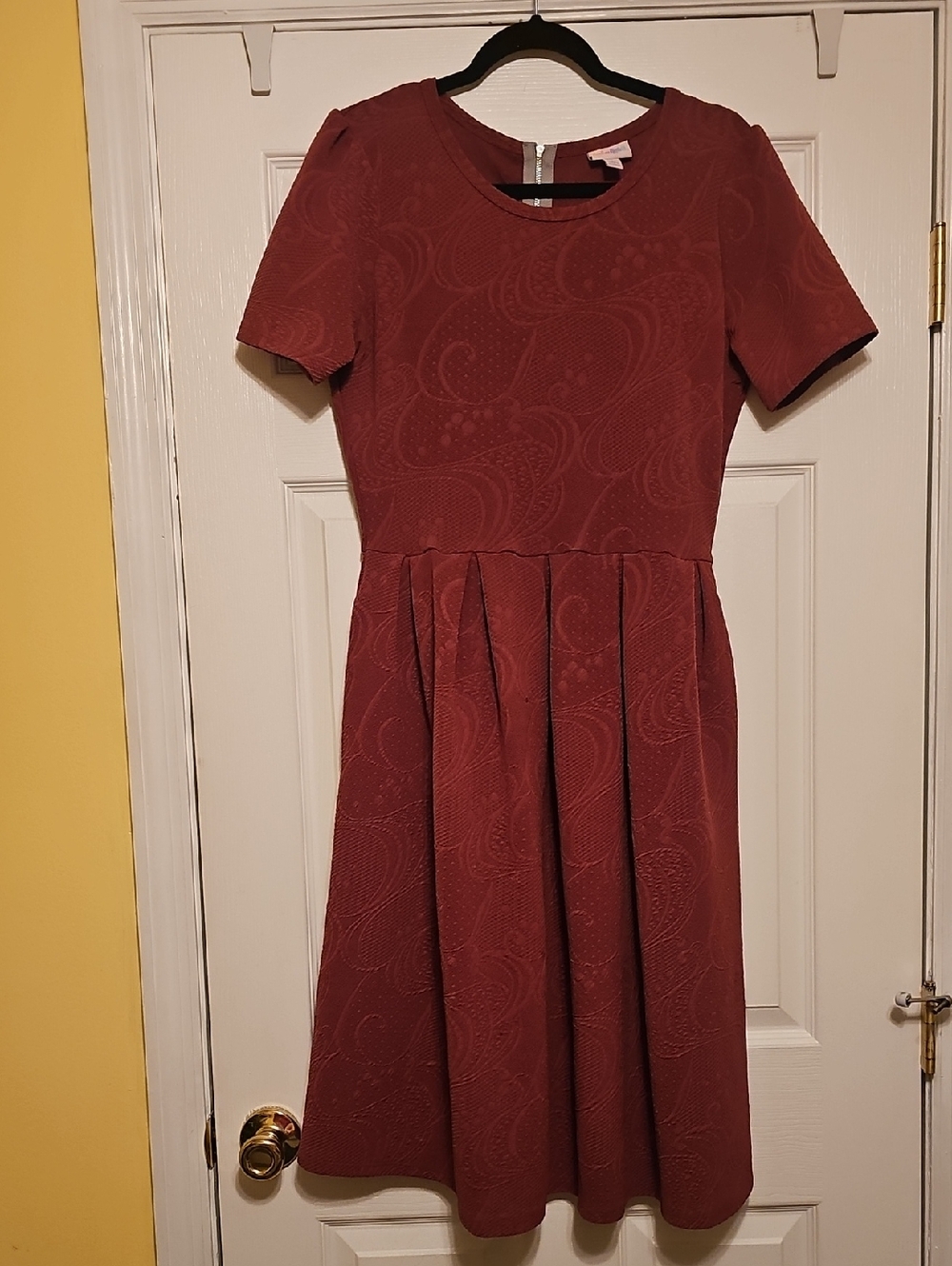 LuLaRoe Rust Paisley-Texture Amelia